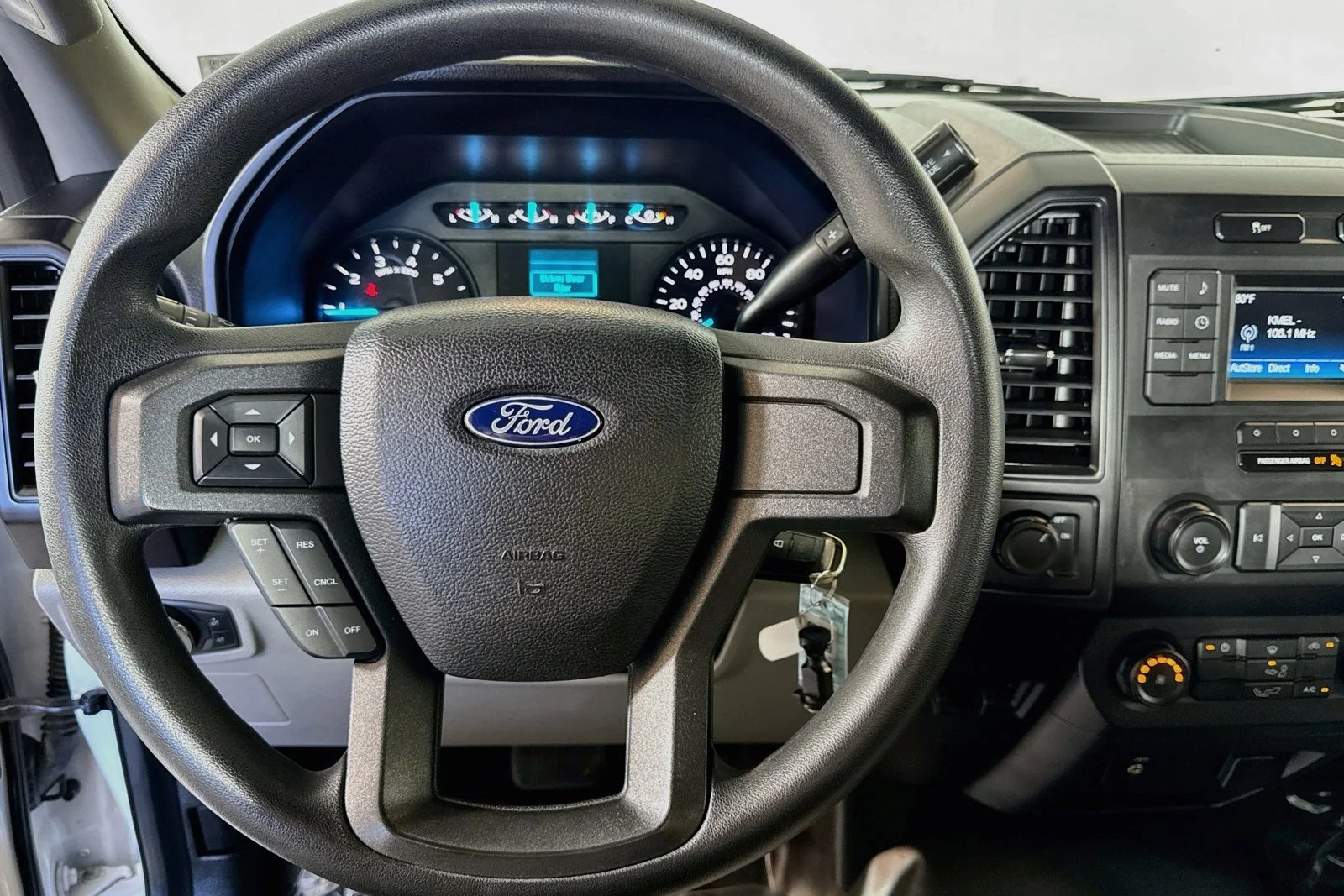 Used 2020 Oxford White Ford XL image 11