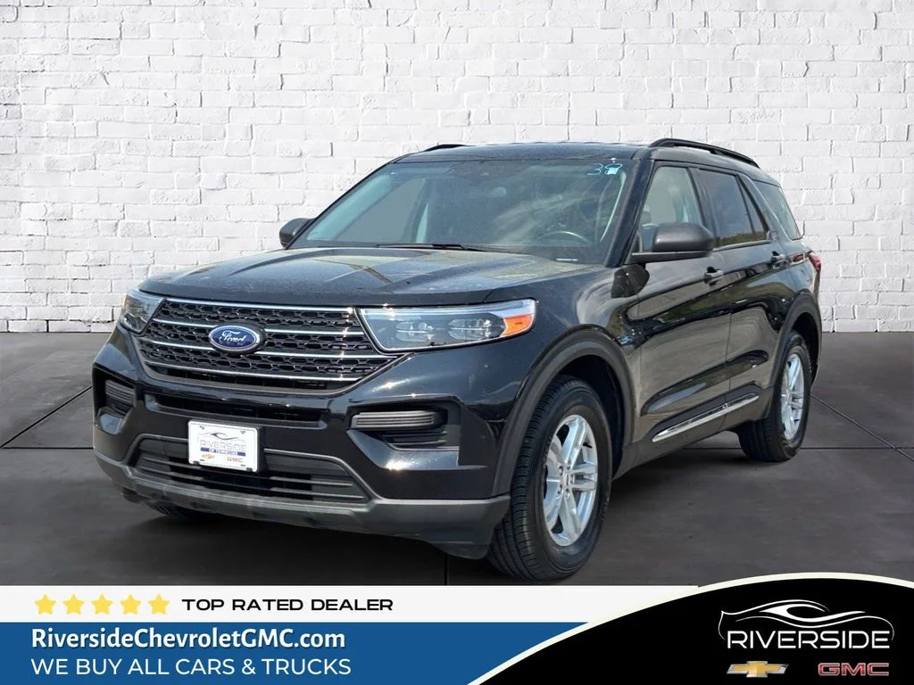Used 2023 Black Ford XLT image 1