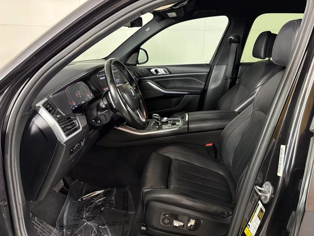 Used 2020 Gray BMW sDrive40i image 19