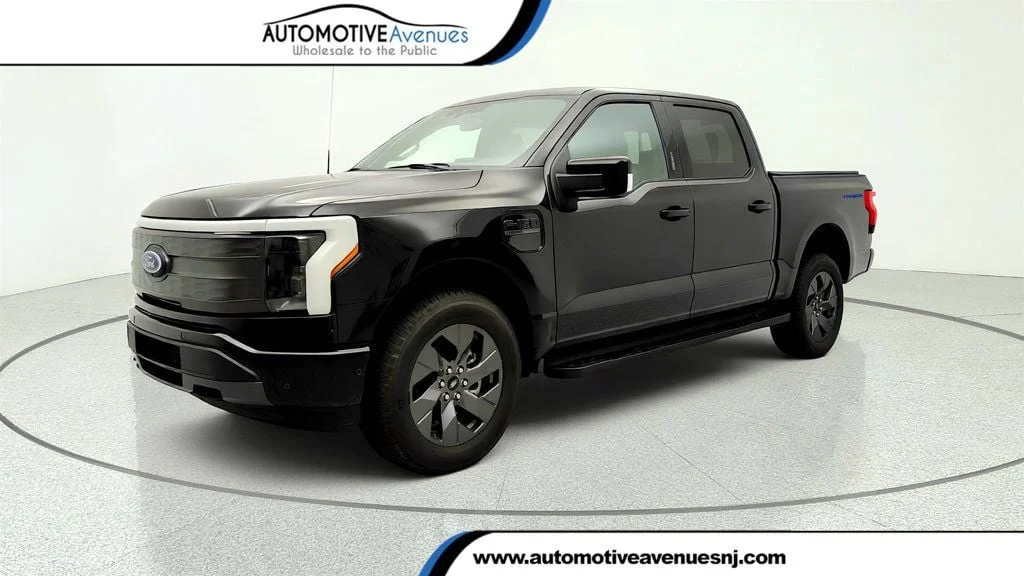 2022 Ford F-150 Lariat 4x4 SuperCrew 5-1/2 Box's photo