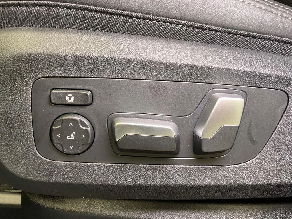 2026 BMW X5 50e - Photo 14