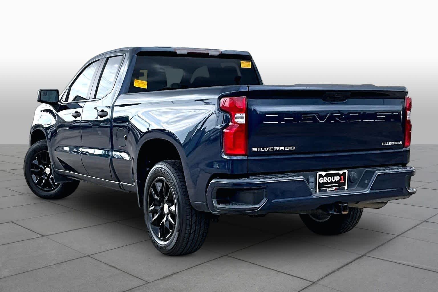 Used 2021 NORTHSKY BLUE METALLIC Chevrolet Custom image 12