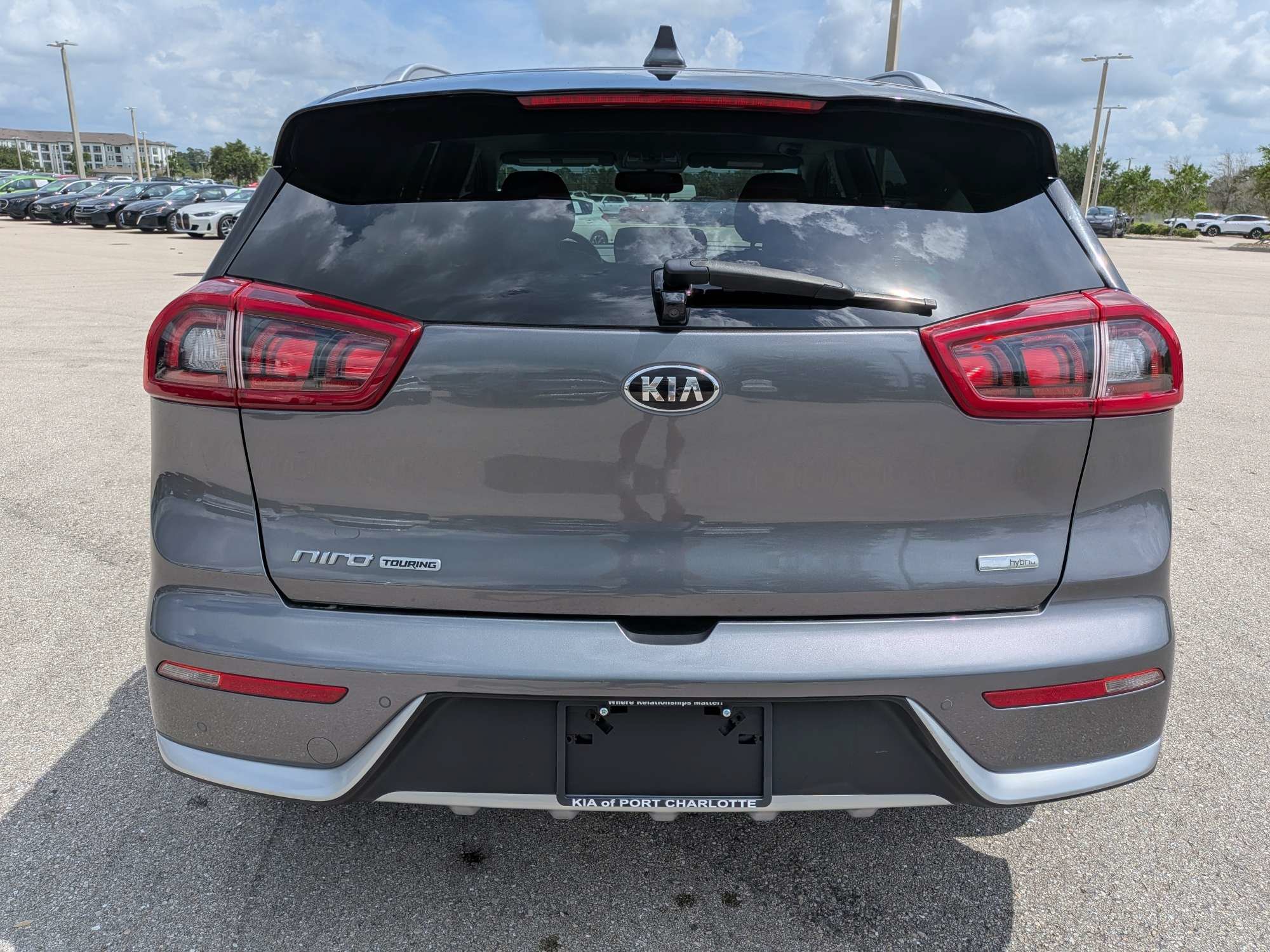 Used 2017 Metal Stream Kia Touring image 6