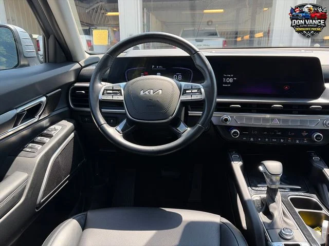 Used 2025 Silver Kia S image 13