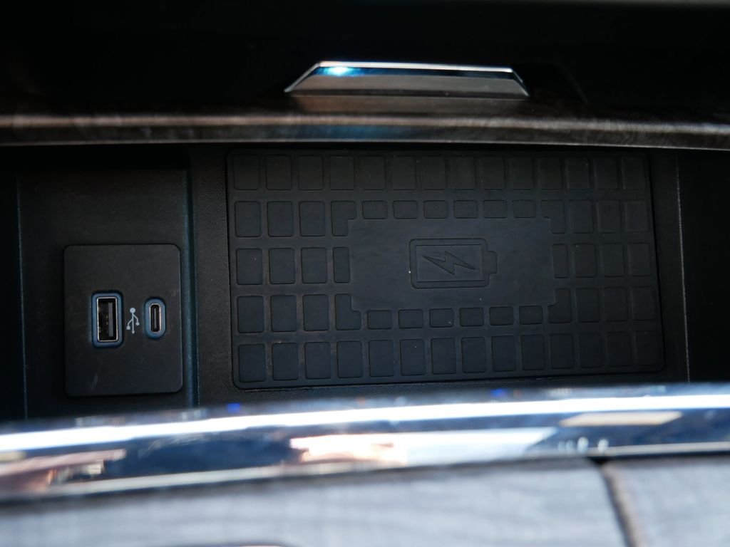 Used 2021 Gray Ford Limited image 26
