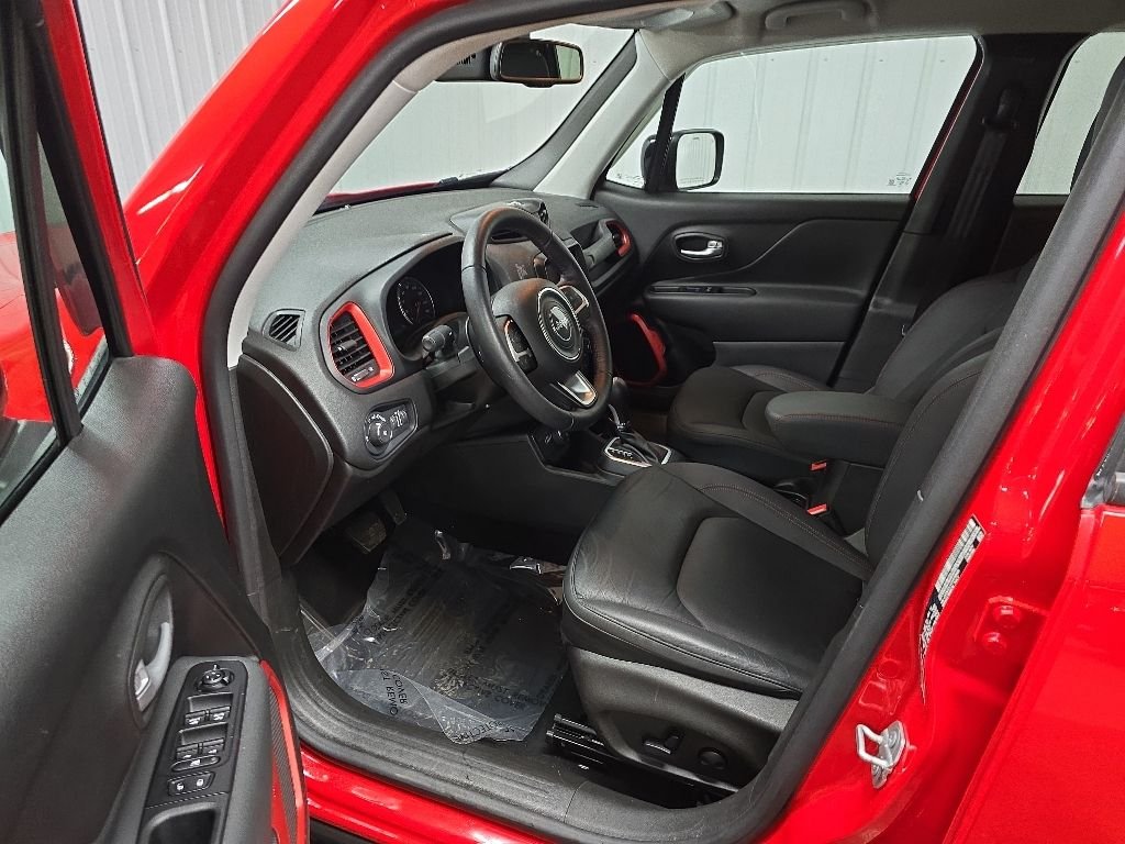 Used 2023 Red Jeep Trailhawk image 29