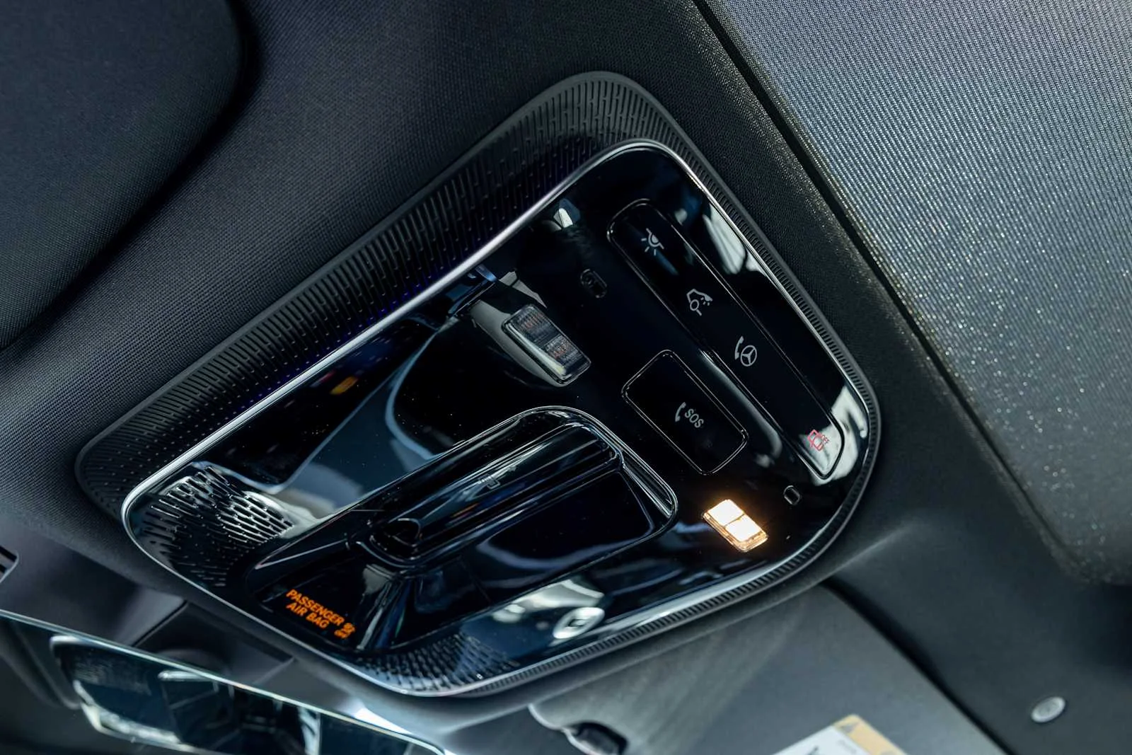 New 2026 MANUFAKTUR Alpine Grey Mercedes-Benz C 300 image 21