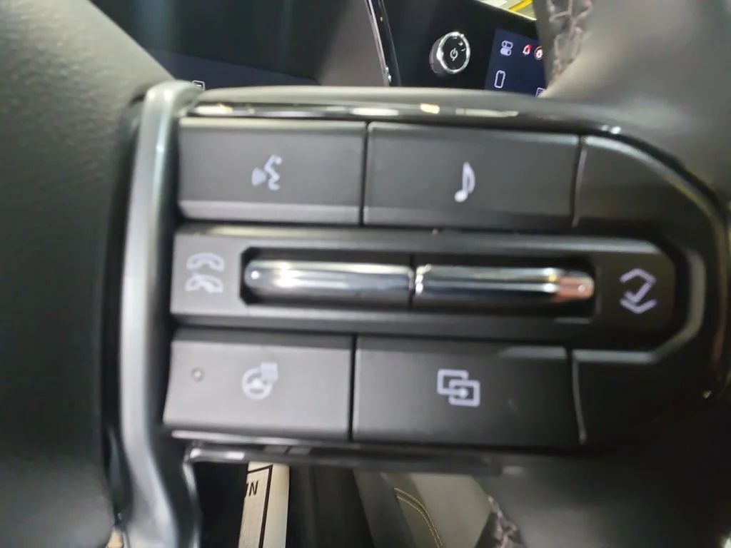 Used 2024 Summit White Chevrolet ZR2 image 19
