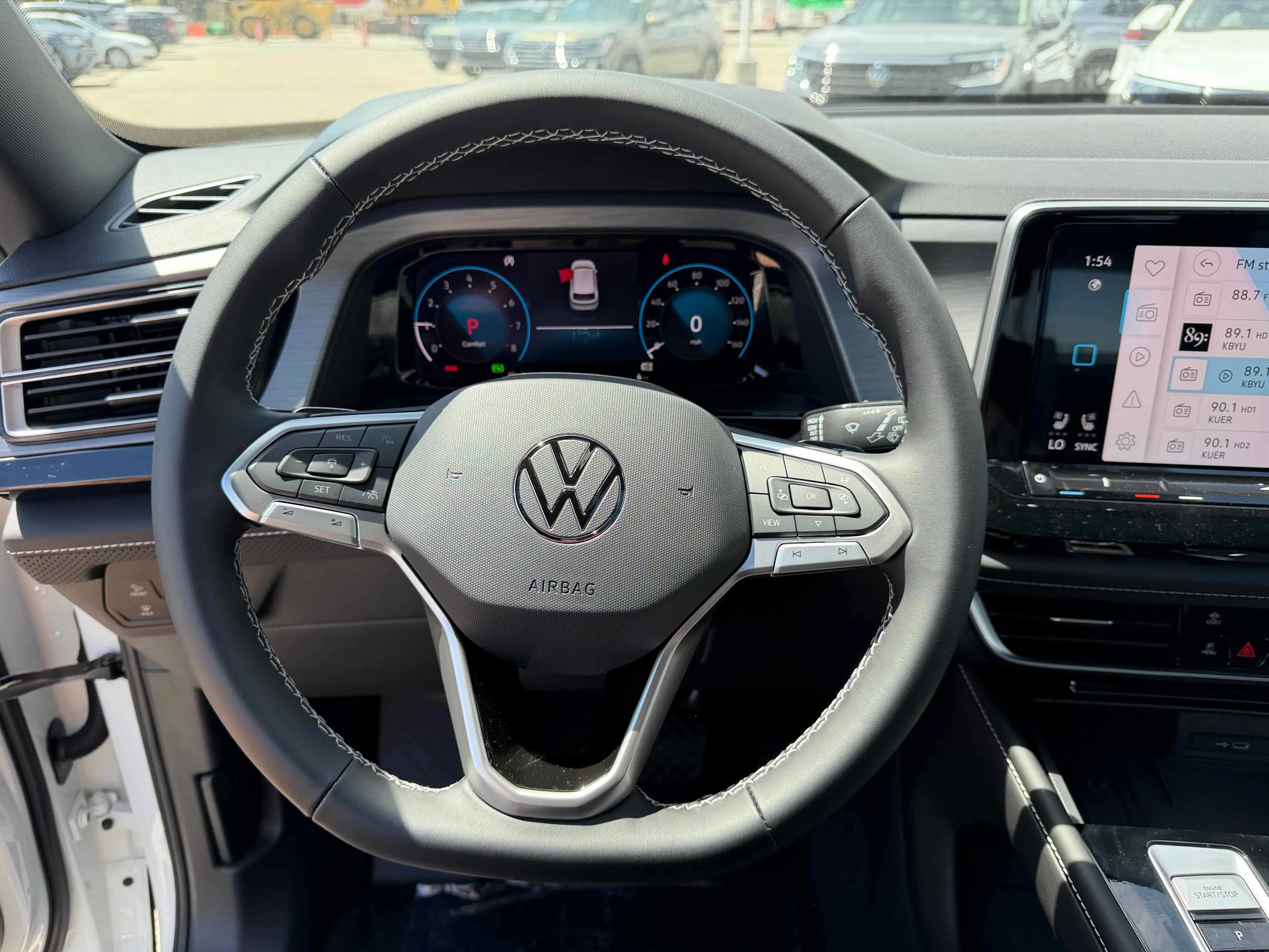 New 2026 White Pearl Volkswagen 2.0T SE w/Technology image 18