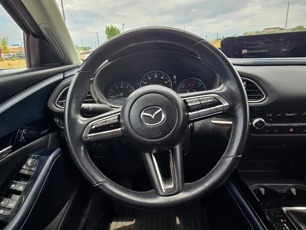 Used 2020 Soul Red Crystal Metallic Mazda Preferred Package image 28