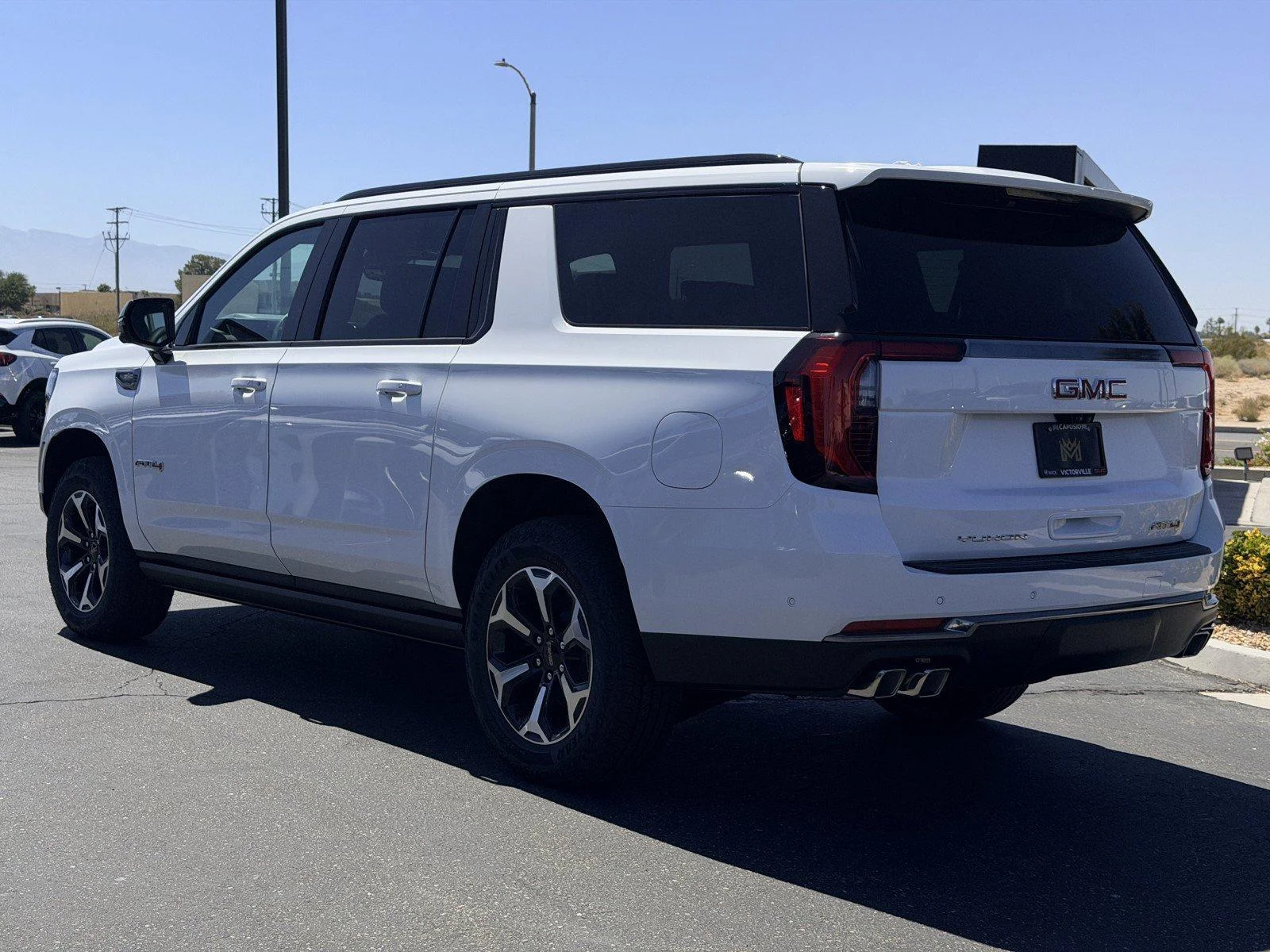 New 2026 Summit White GMC AT4 image 4