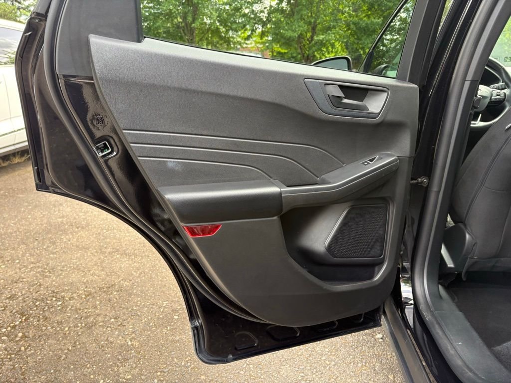 Used 2024 Black Metallic Ford Active image 13