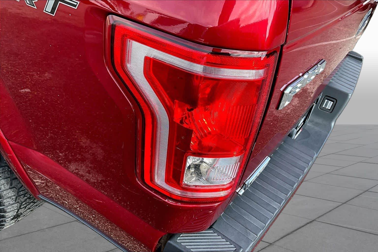 Used 2016 Ruby Red Metallic Tinted Clearcoat Ford XLT image 28