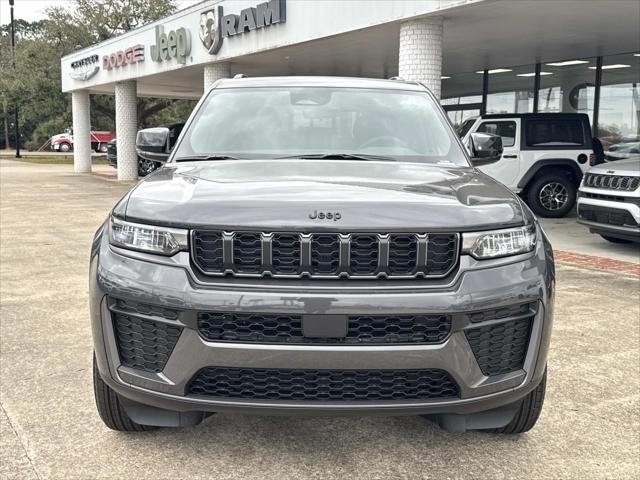 New 2026 Baltic Gray Metallic Clear-Coat Exterior Paint Jeep Laredo image 2