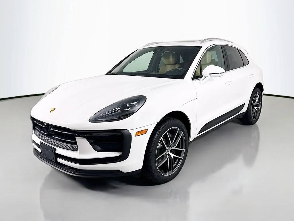 2023 Porsche Macan T's photo