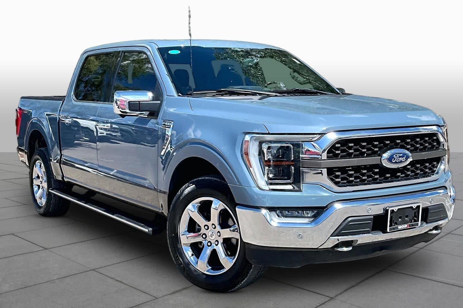 Used 2023 Azure Gray Metallic Tri-Coat/Stone Gray Ford King Ranch image 3