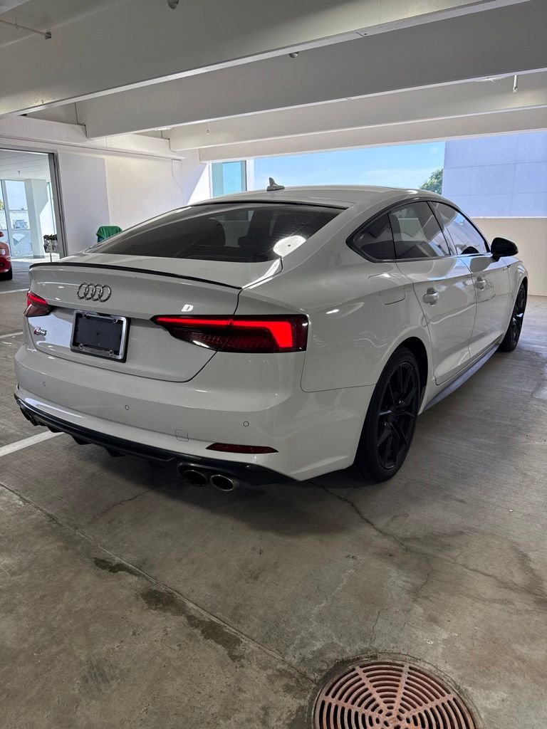 Used 2019  Audi Premium Plus image 5