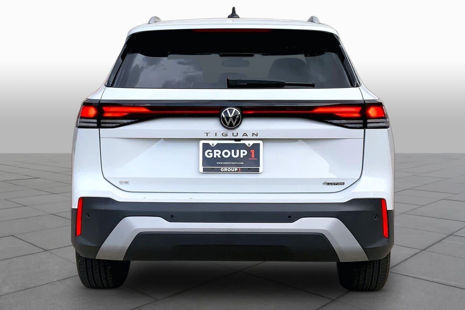 Used 2026 Pure White Volkswagen SE image 5