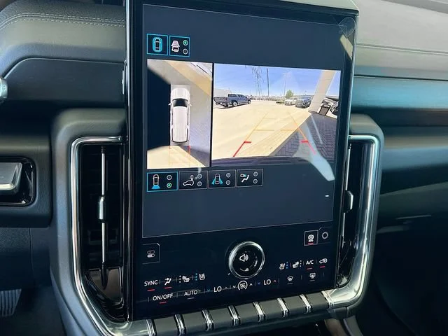 2026 GMC Yukon XL Denali - Photo 9