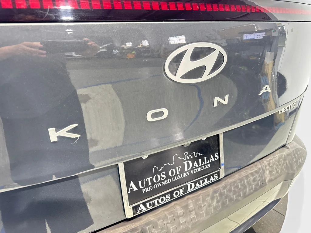 Used 2024 Gray Hyundai SEL image 21