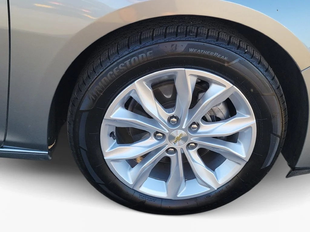 Used 2025 Gray Chevrolet LT image 11