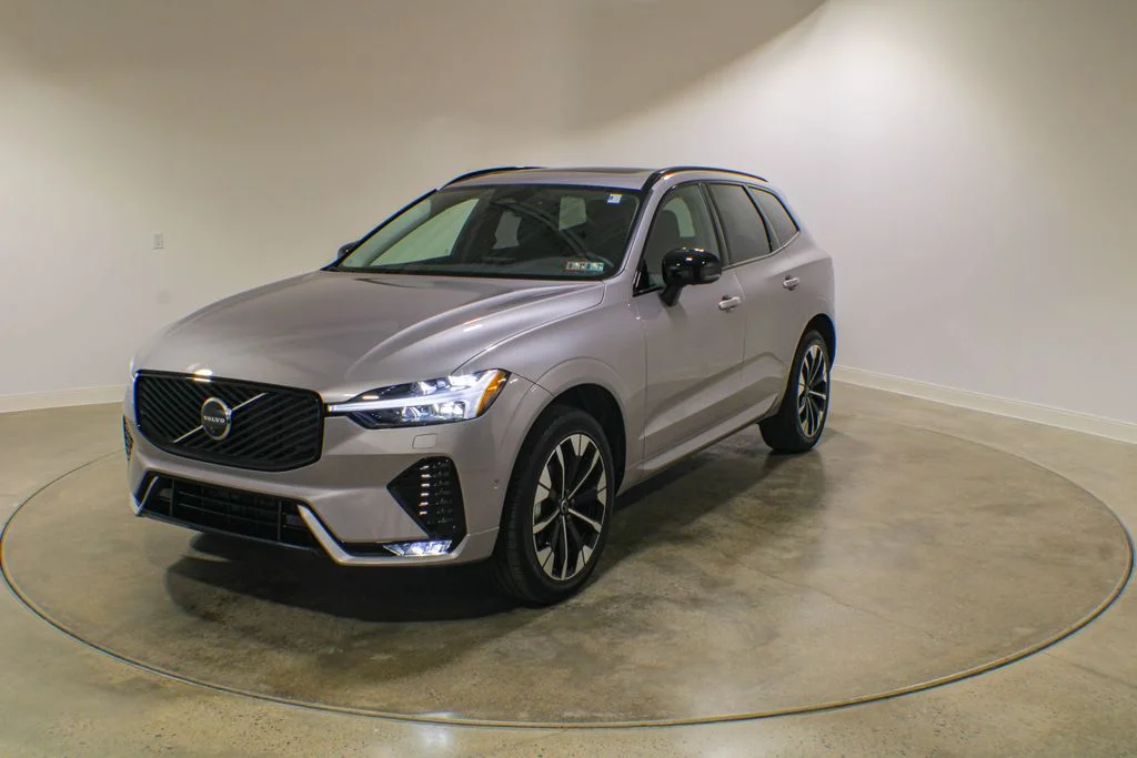 2026 Volvo XC60 B5 Plus Dark AWD's photo