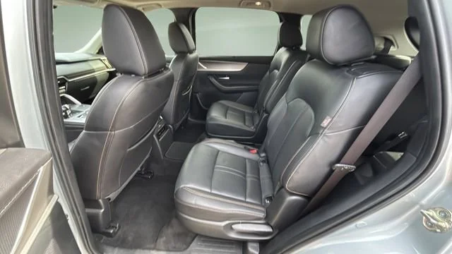 Used 2024 Silver Mazda 3.3 Turbo Premium image 20