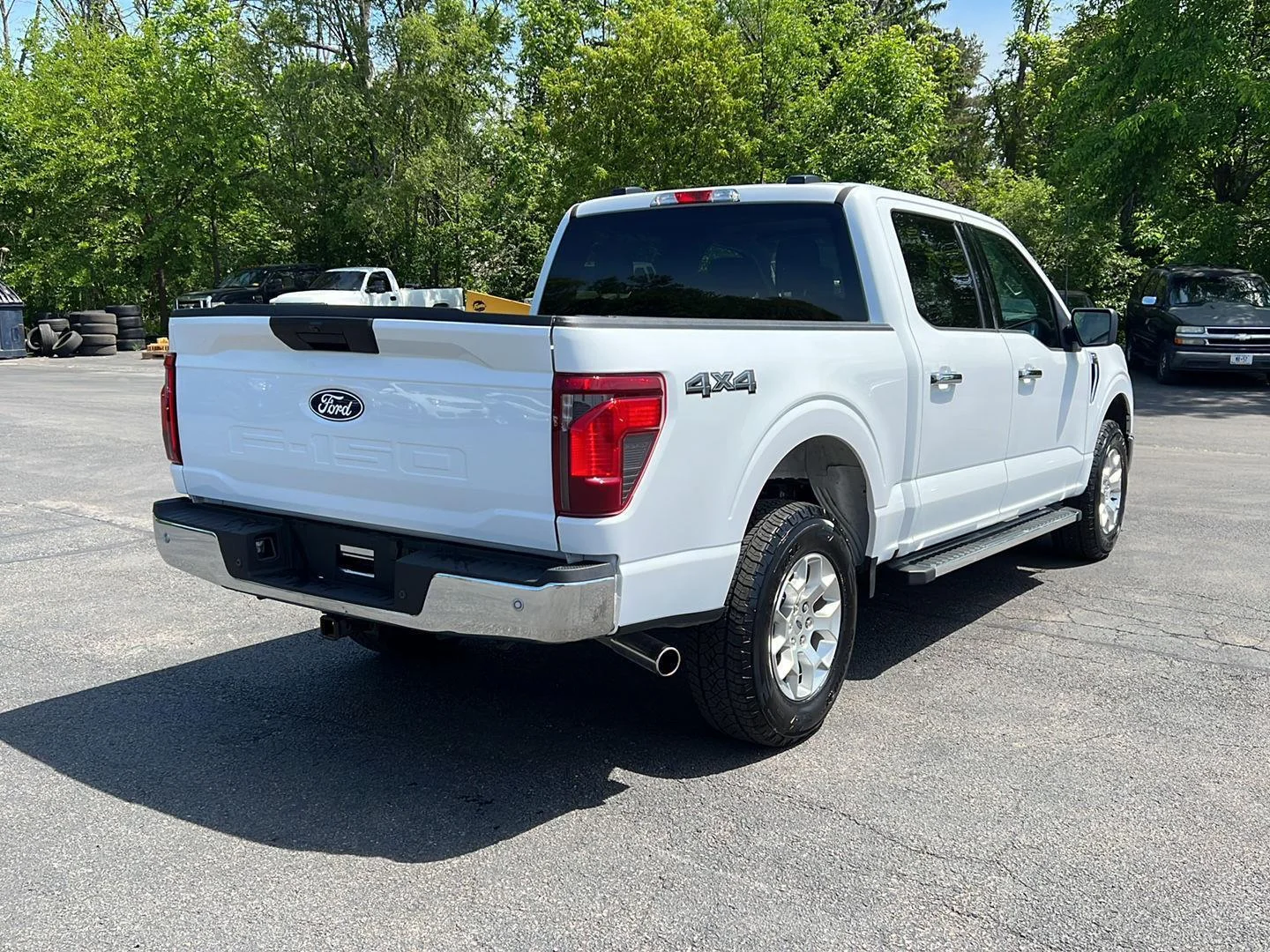 Used 2025 Oxford White Ford XLT image 16