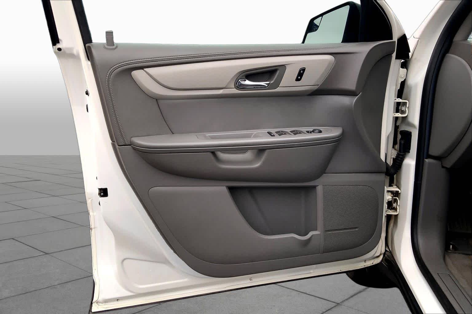 Used 2013  Chevrolet LS image 21