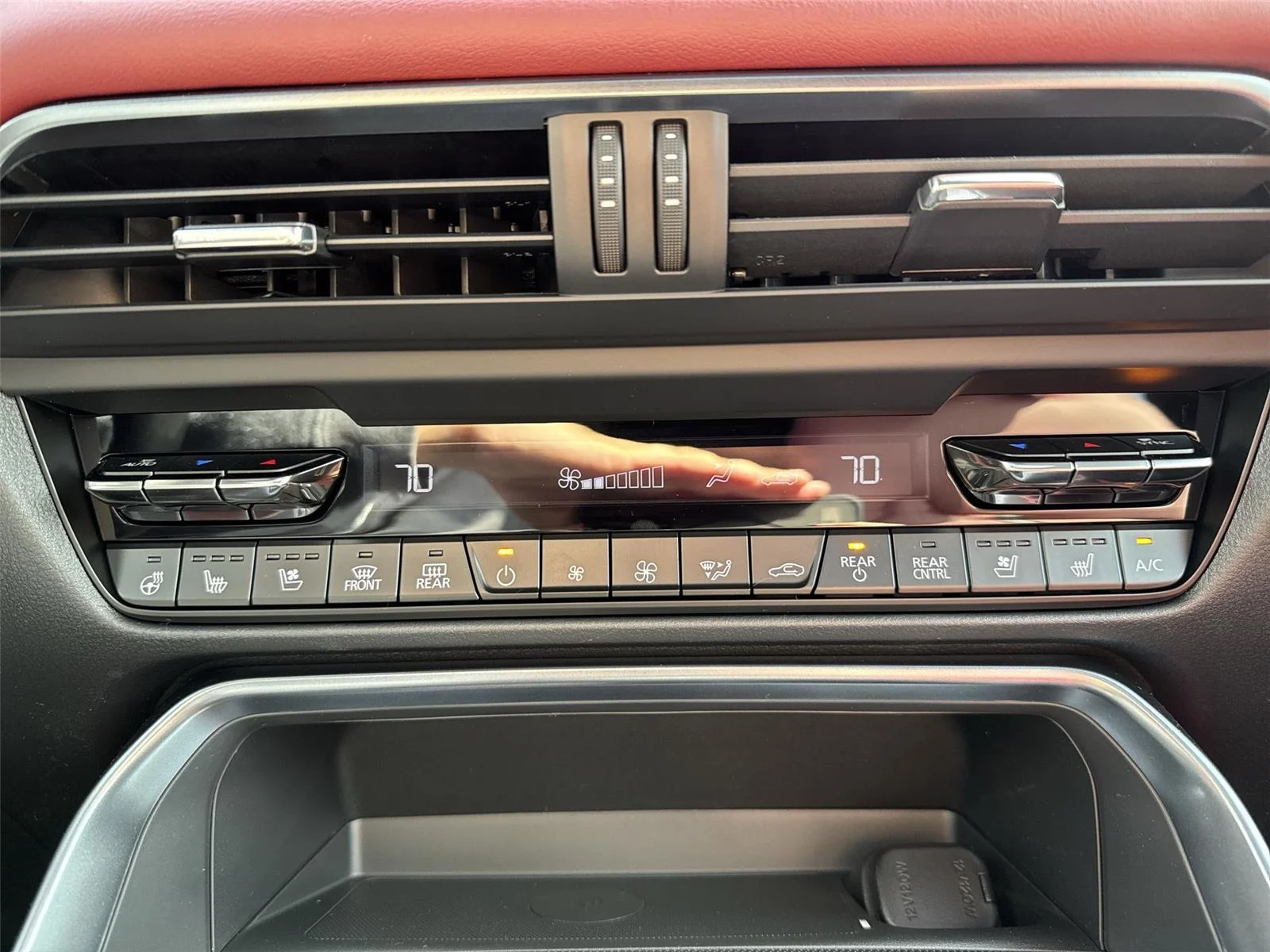 New 2026 Melting Copper Metallic Mazda 3.3 Turbo Premium Plus image 18
