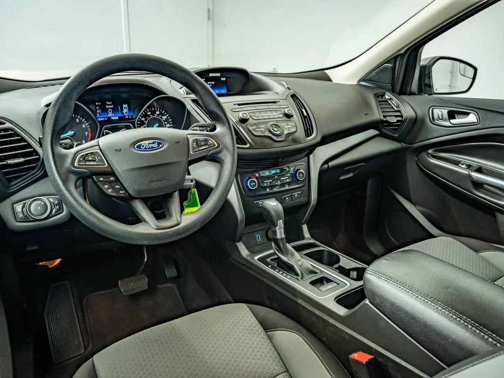 Used 2017 Magnetic Metallic Ford SE image 29