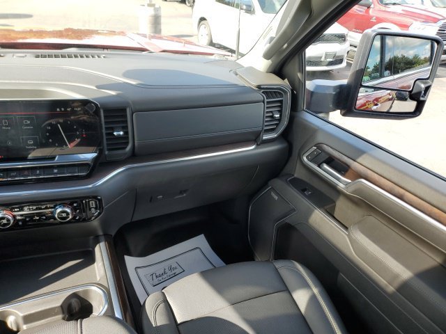 Used 2025 Red GMC SLT image 16