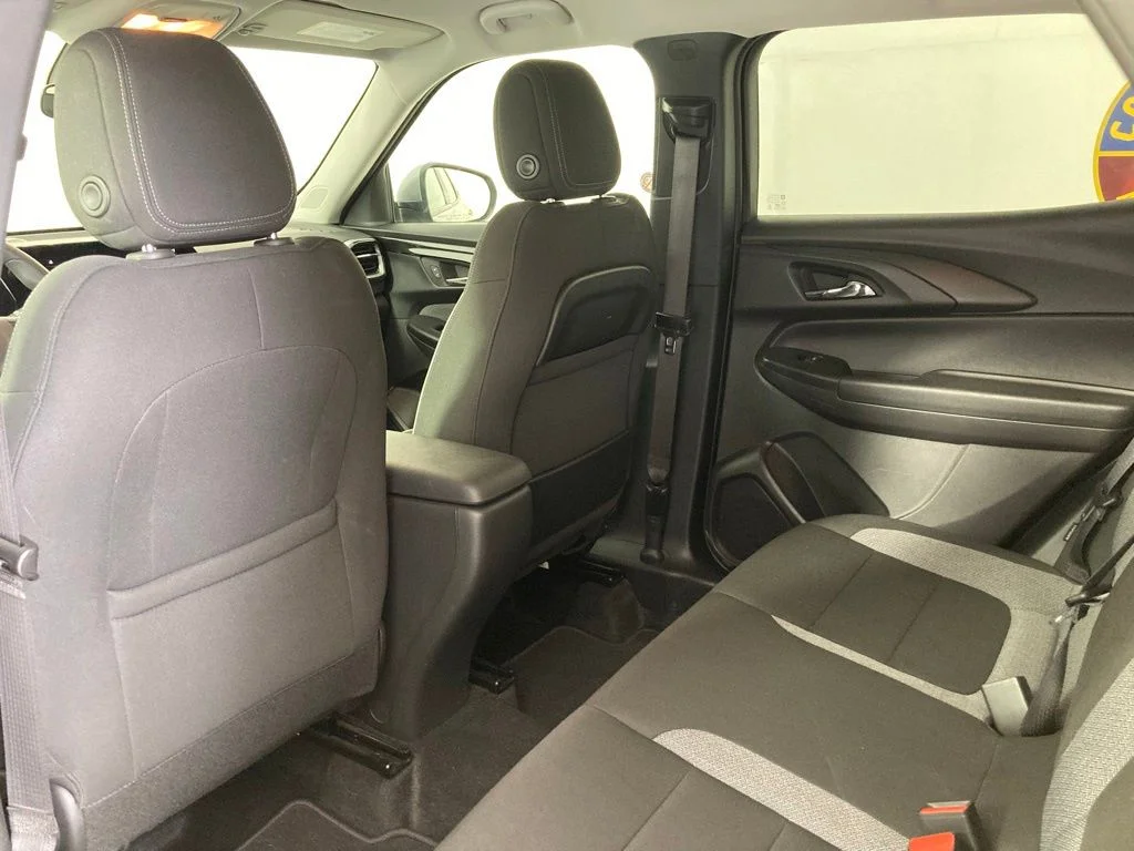 Used 2025 Gray Chevrolet LT image 16