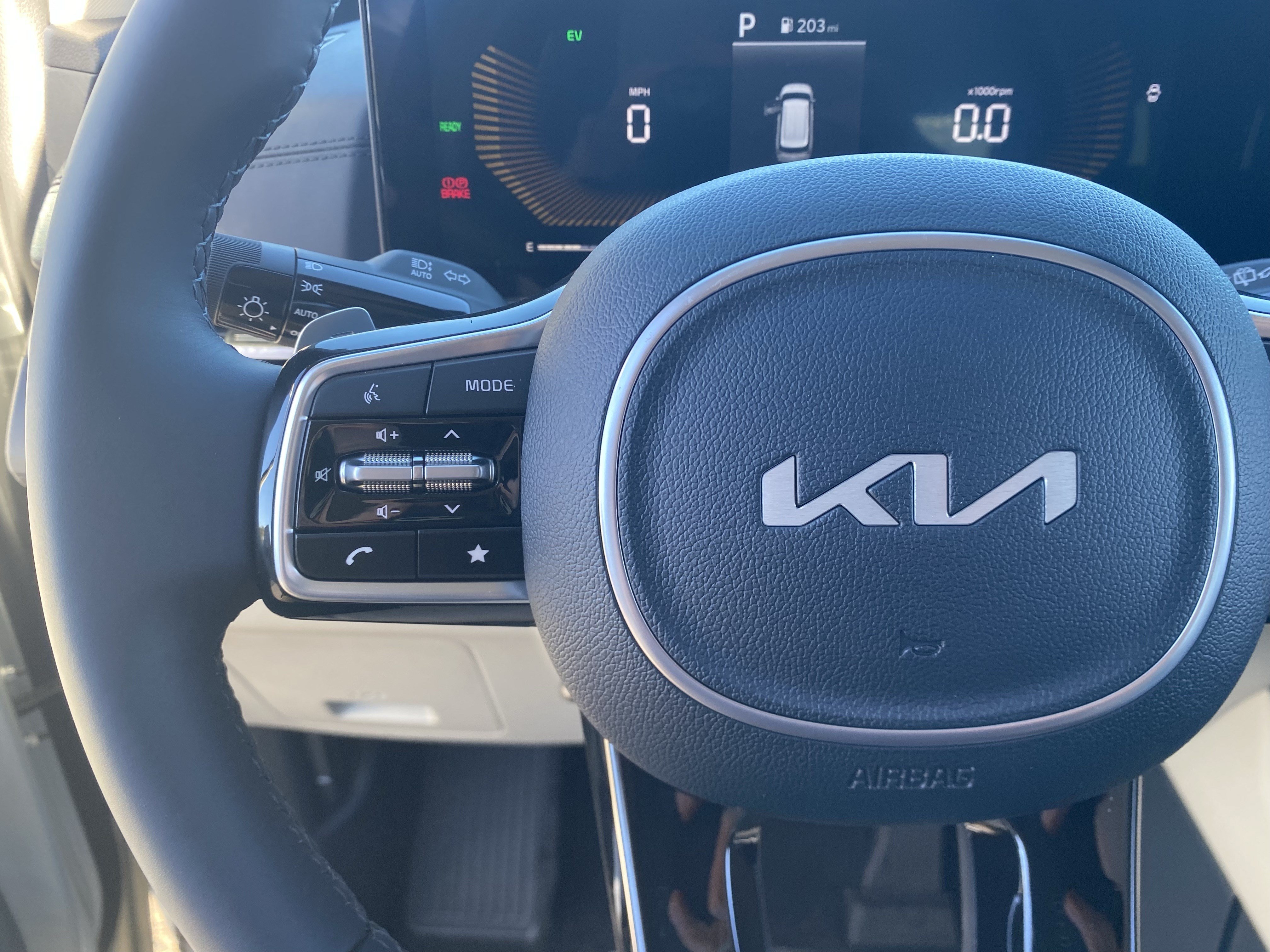 New 2026 Ivory Silver Kia EX image 22