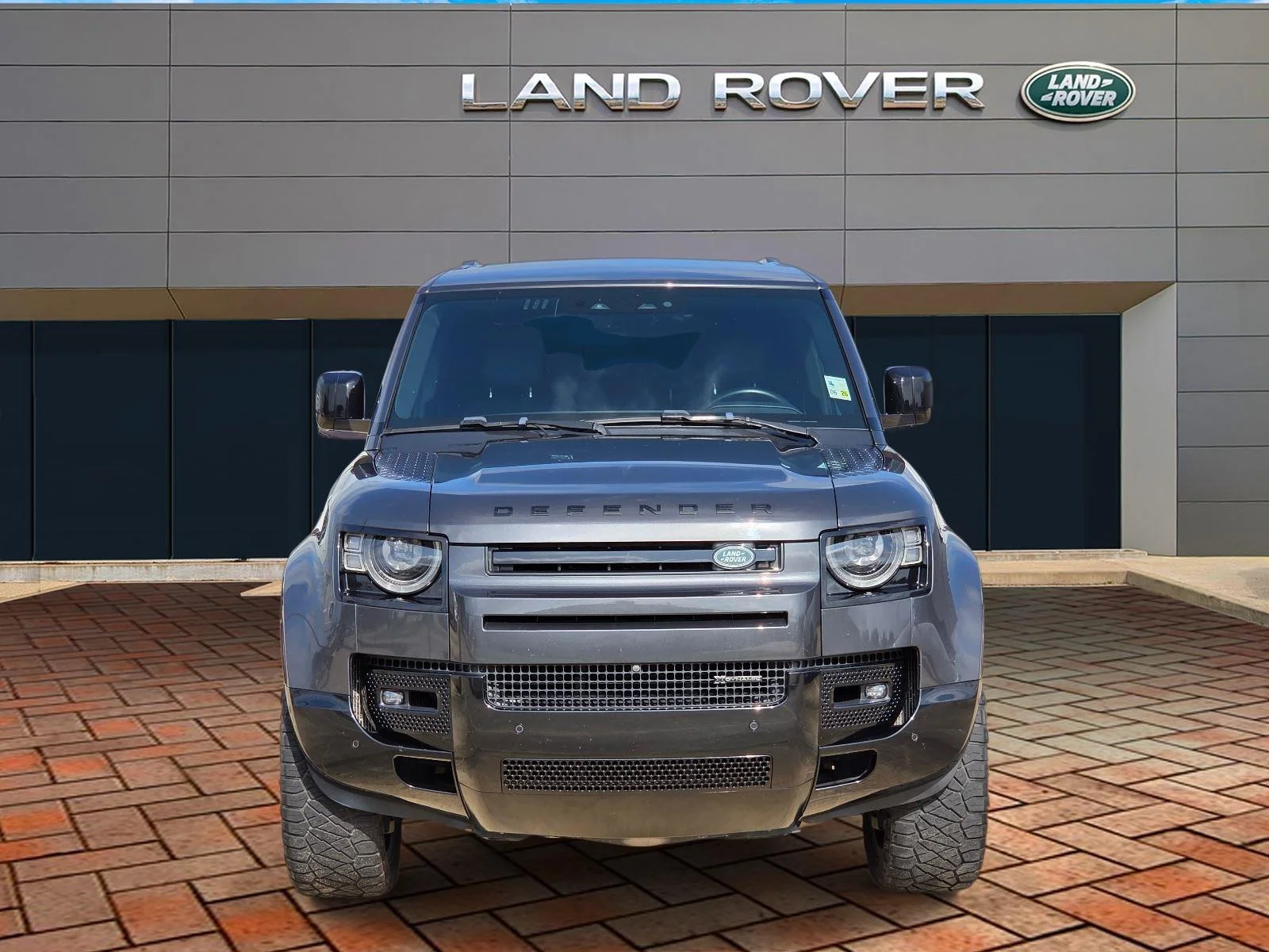 Used 2022 Carpathian Grey Premium Metallic Land Rover X-Dynamic image 2