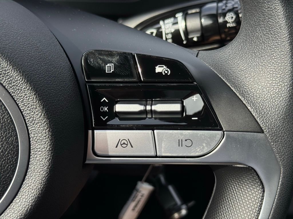 Certified Used 2026 White Hyundai SE image 22