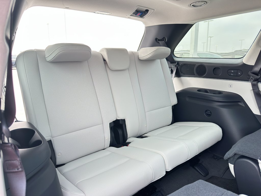 New 2026 Abyss Black Pearl Hyundai Calligraphy image 39