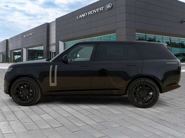 New 2026 Santorini Black Land Rover SE image 2