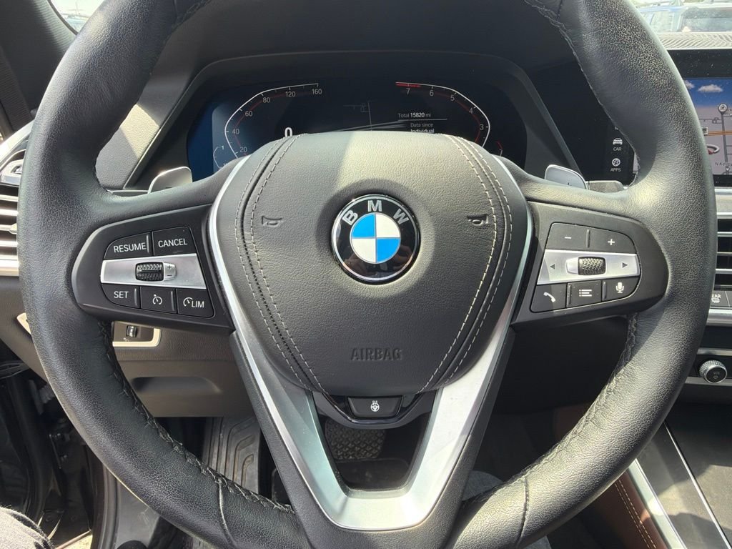 Used 2022 Gray BMW xDrive40i image 2