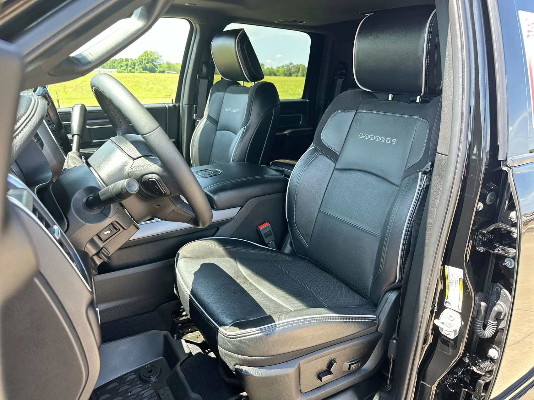 Used 2025 Diamond Black Crystal Pearlcoat Ram Laramie image 11