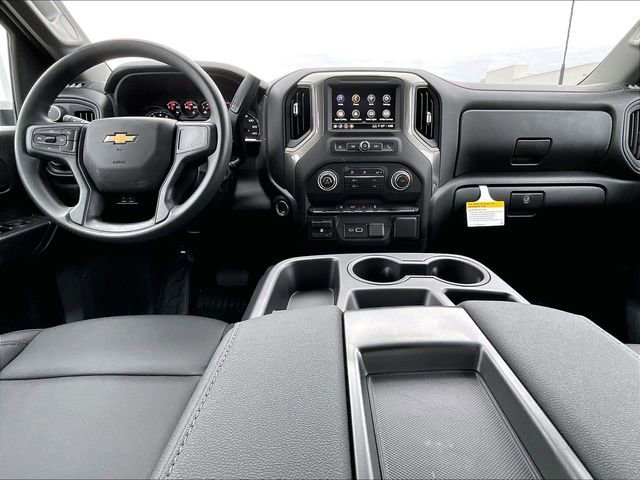 New 2026 Summit White Chevrolet WT image 11