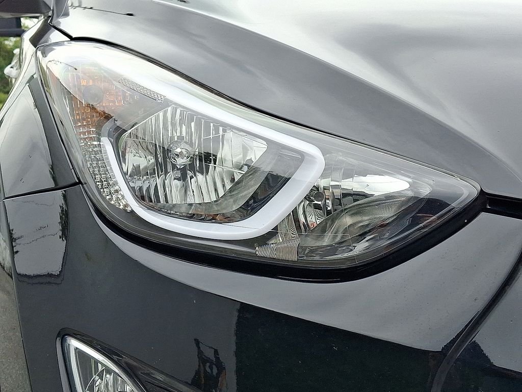 Used 2016 Black Hyundai Value Edition image 8