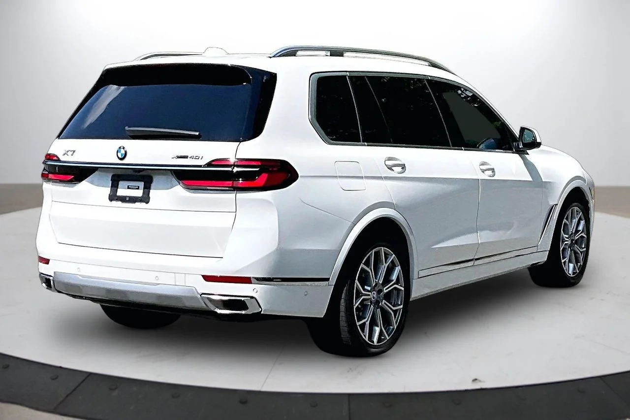 Certified Used 2023 White BMW xDrive40i image 8