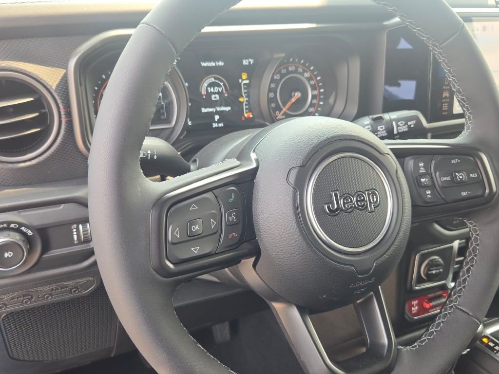 New 2026 Hydro Blue Pearlcoat Jeep Rubicon X image 26