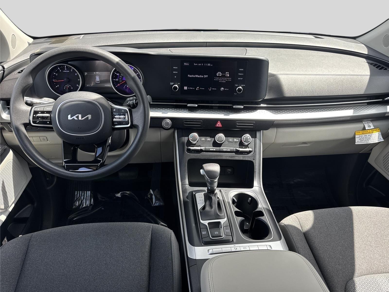 Certified Used 2024 Snow White Pearl Kia LX image 17