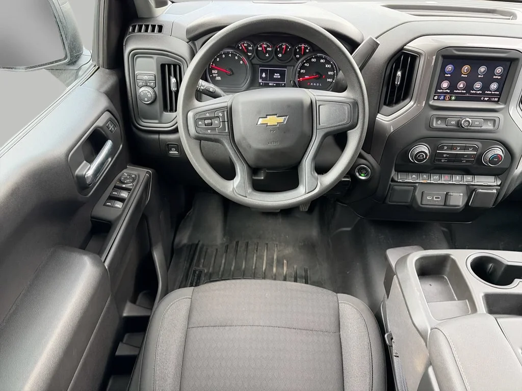 Used 2022 Black Chevrolet Custom image 10