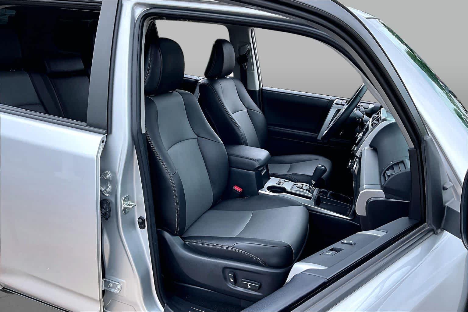 Used 2023 Classic Silver Metallic Toyota SR5 Premium image 18