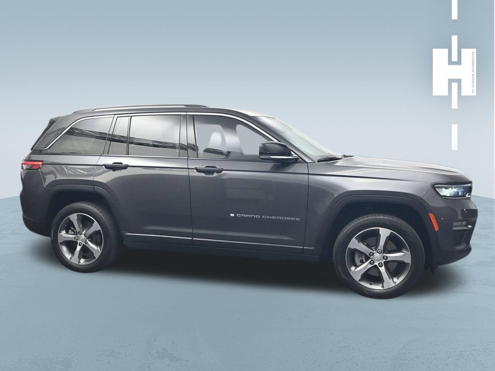 Used 2022 Baltic Gray Metallic Clearcoat Jeep 4xe image 3