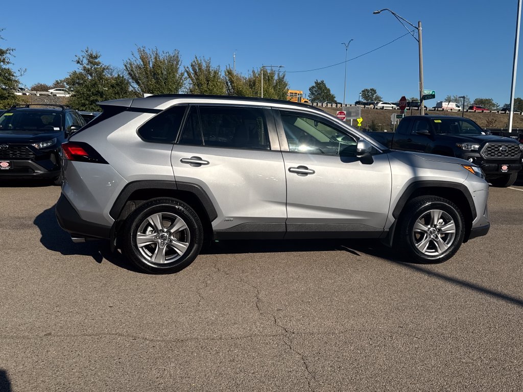 Used 2025 Silver Toyota XLE image 8