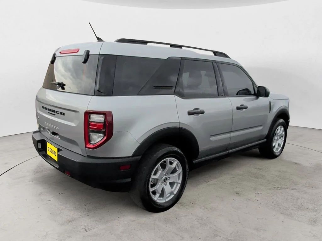 Used 2021 Silver Ford Base image 5